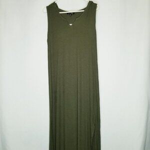 suzanne betro dress Medium Hooded Maxi Dress long green stretchy lightweight NWT